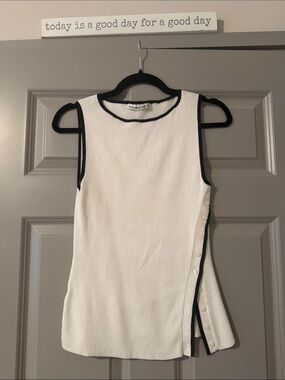 Abercrombie & Fitch White Ribbed Sleeveless Top with Black Trim